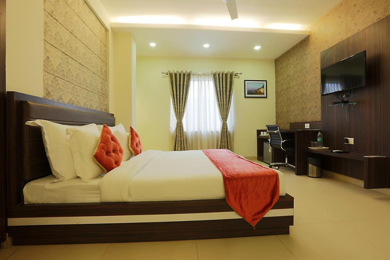 Hotel Premiere Villa Varanasi Ngoại thất bức ảnh