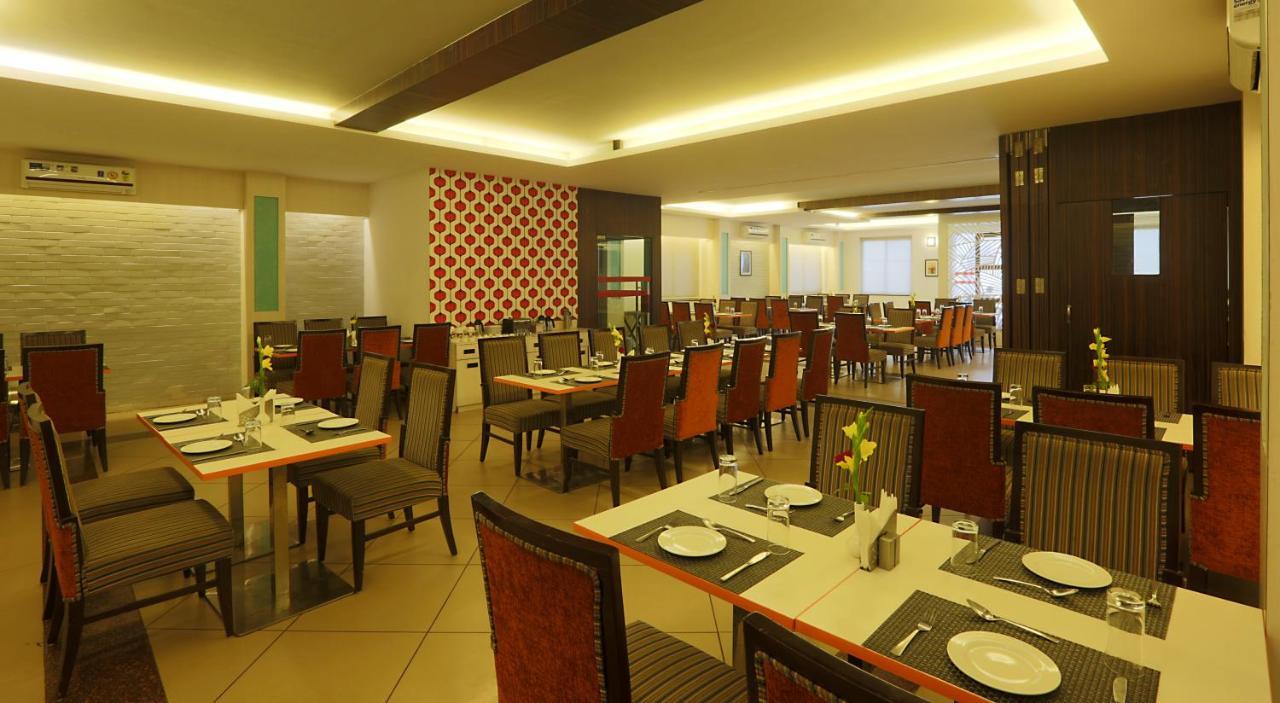 Hotel Premiere Villa Varanasi Ngoại thất bức ảnh
