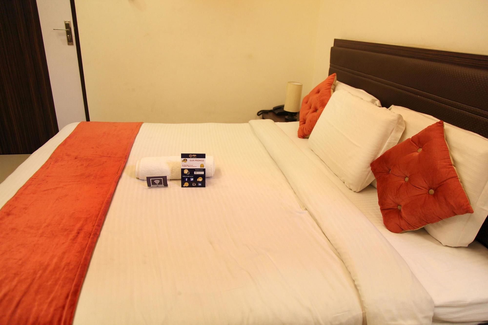 Hotel Premiere Villa Varanasi Ngoại thất bức ảnh