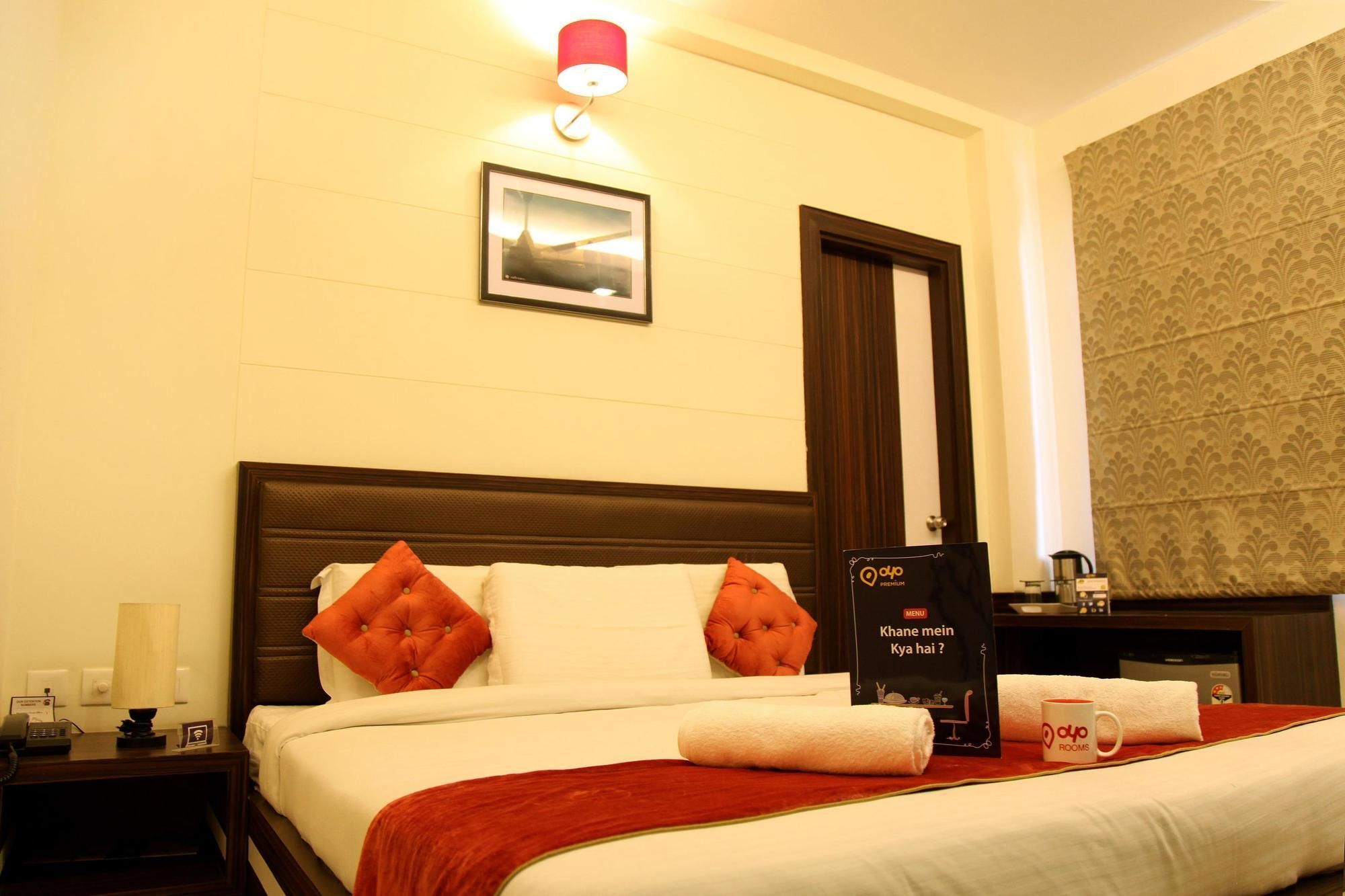 Hotel Premiere Villa Varanasi Ngoại thất bức ảnh
